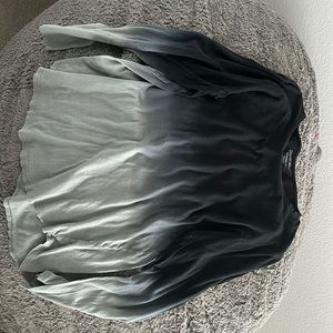 Carbon men’s M longer length long sleeve T